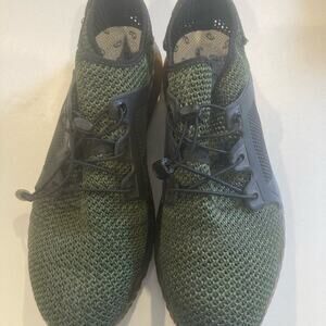 ADIDAS DIE WELTMARKE MIT DEN 3S Green Black Trim Sneaker Size 43 Euro 9.5 US